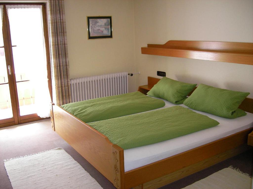 Hotel Gasthaus Zum Hirschen Simonswald Zimmer foto